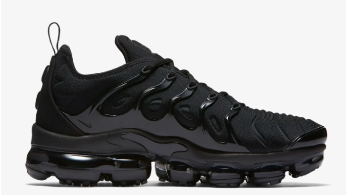 Nike Air VaporMax Plus black