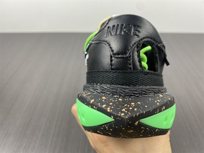 Off-White x Nike Blazer Low "Black / Green" DH7863-001