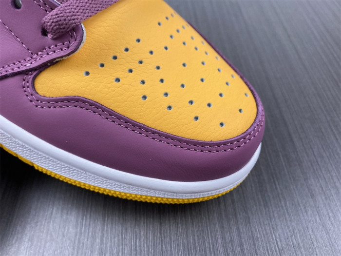 Air Jordan 1 High OG “Brotherhood” 555088-706