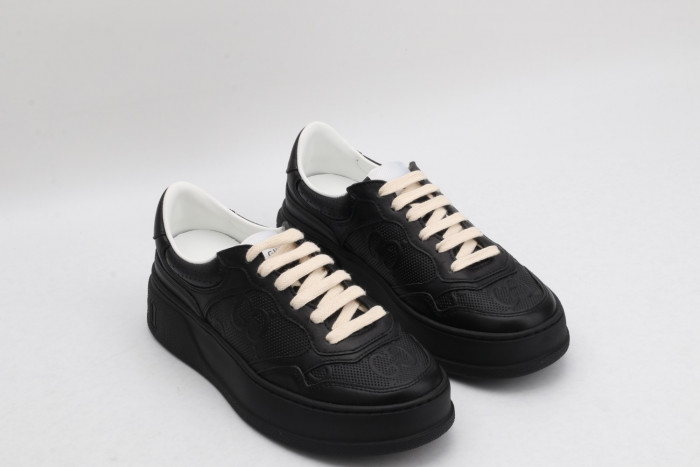 G*u*i low-top sneaker