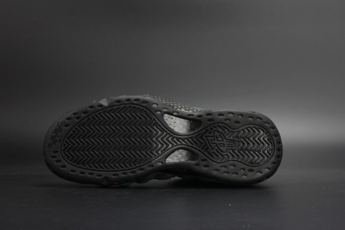 nike air foamposite one “N0*Hern lights” black/green mens 840559-001