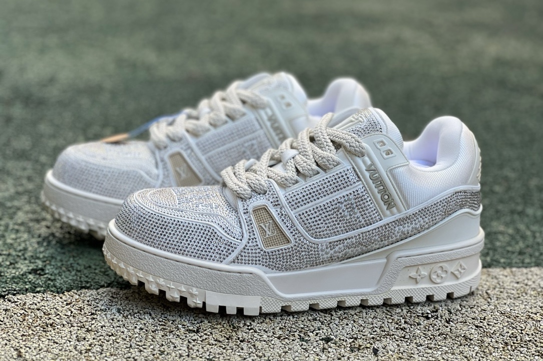 lv trainer maxi full of Di*m*nds white