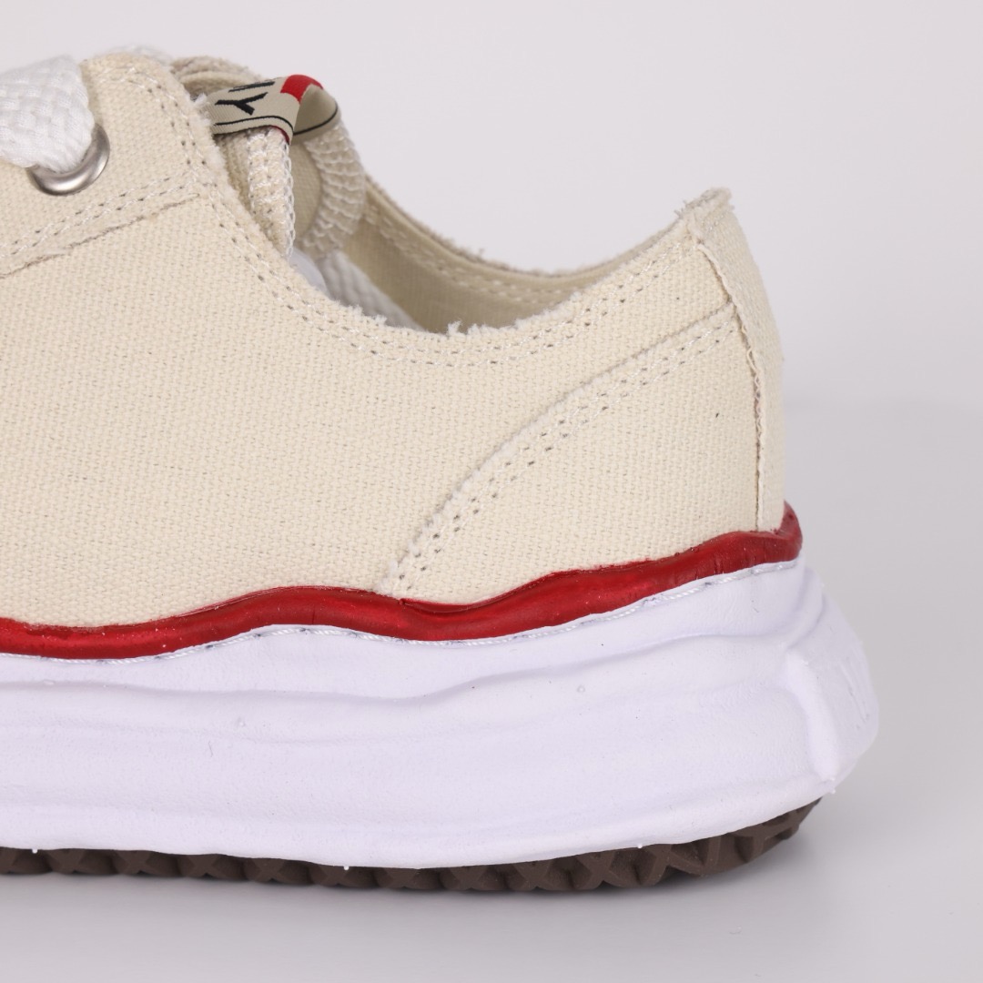 Ma*s*n mihara yasuhiro mmy sneaker