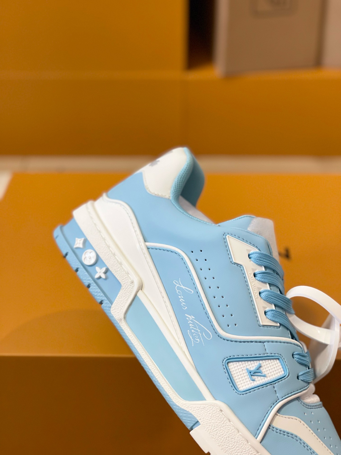 Loui Vuitto TRAINER SNEAKER