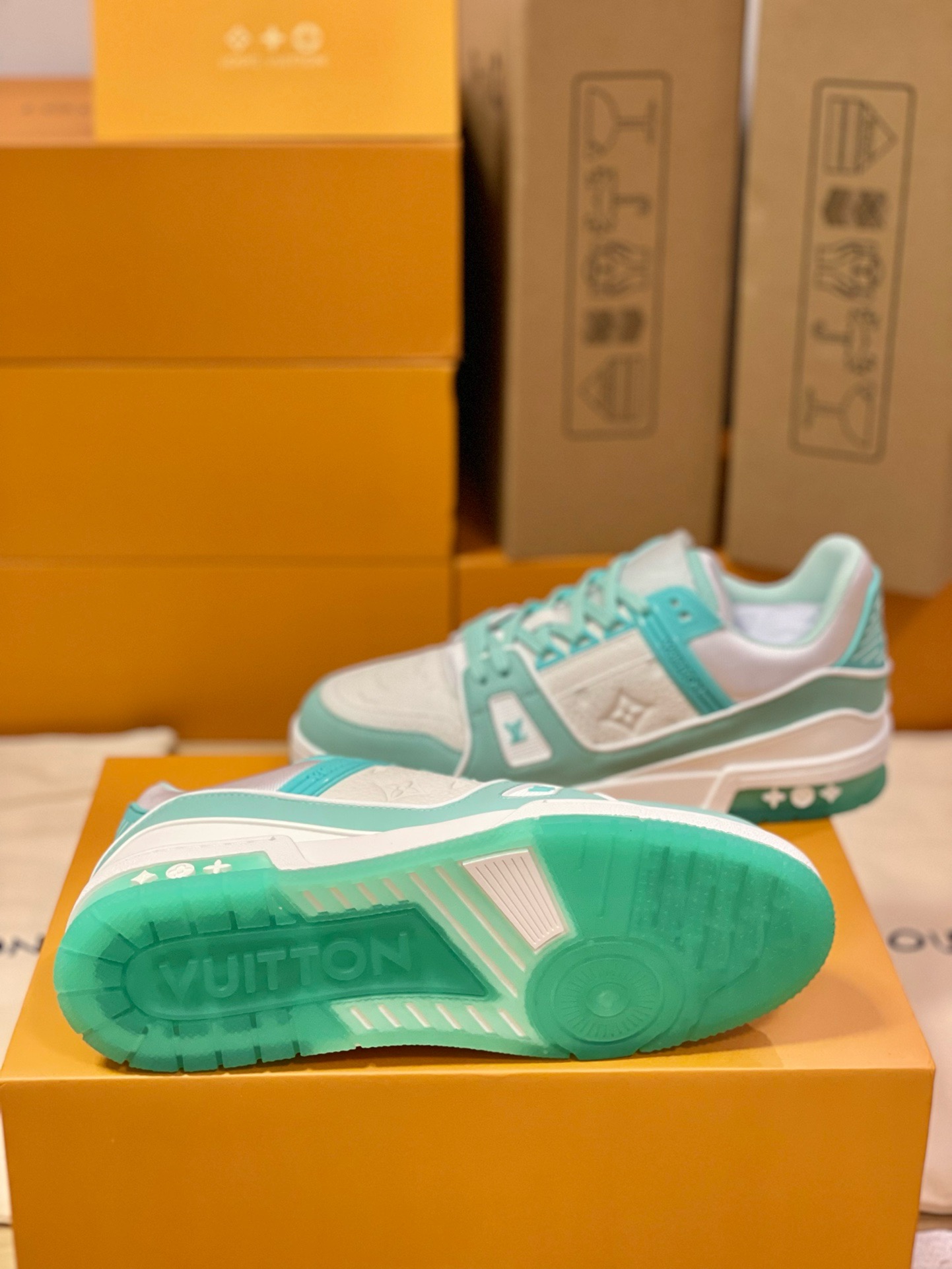 Loui Vuitto TRAINER SNEAKER