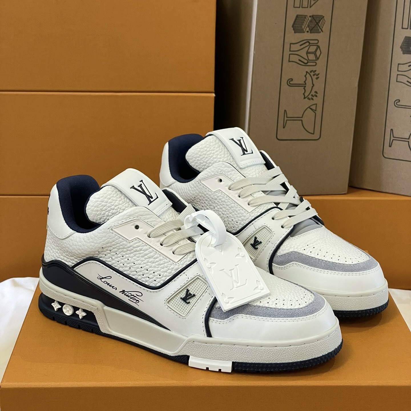 Loui Vuitto TRAINER SNEAKER