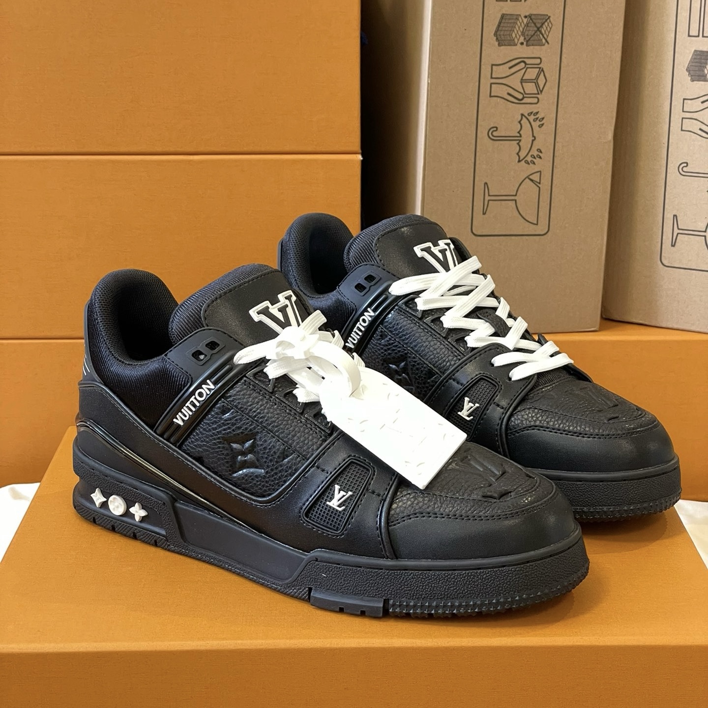 Loui Vuitto TRAINER SNEAKER